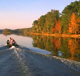 Boating at Florence Marina State Park