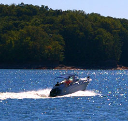 Boating at Georgia Lake